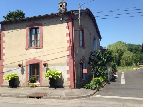Monthureux-sur-Saône Vosges maison foto