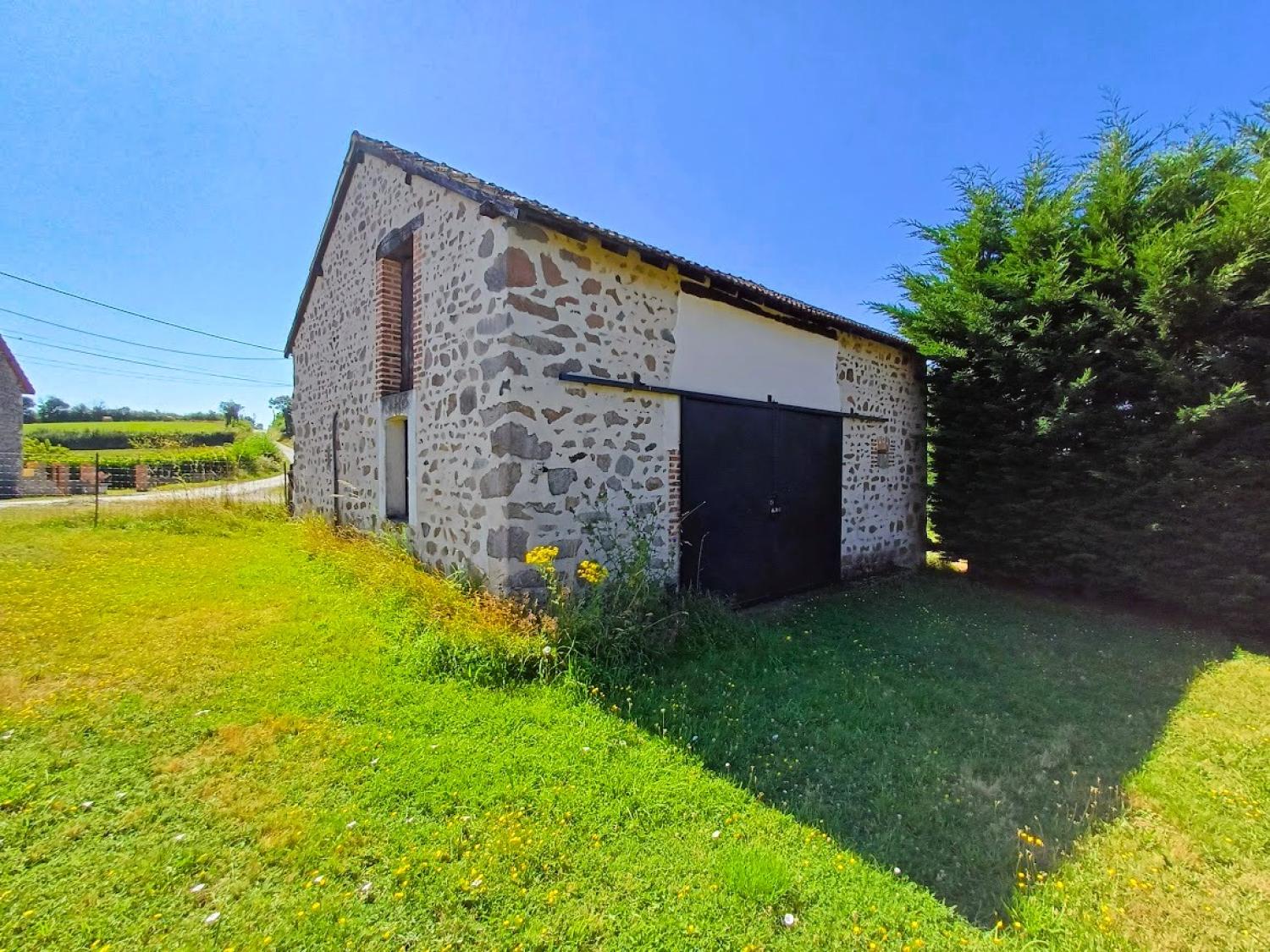 maison indépendant à vendre Saint-Maurice-près-Pionsat, Puy-de-Dôme ( Auvergne-Rhône-Alpes) photo 5