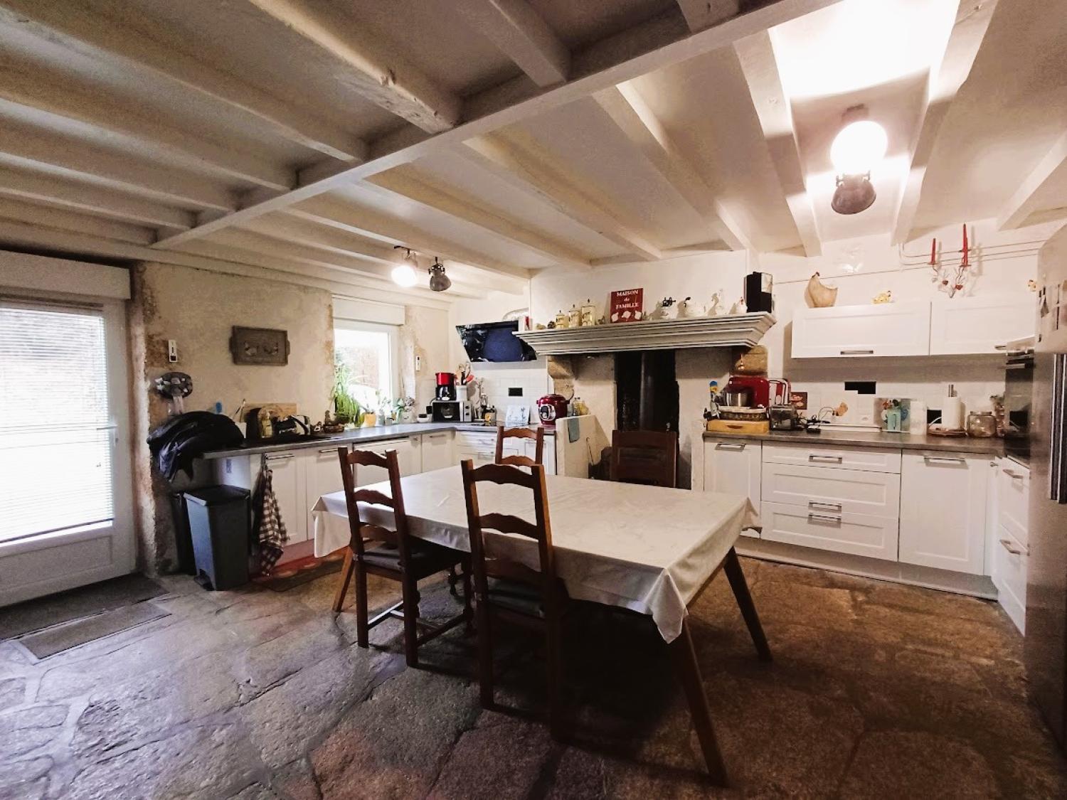maison indépendant à vendre La Souterraine, Creuse ( Nouvelle-Aquitaine) photo 3