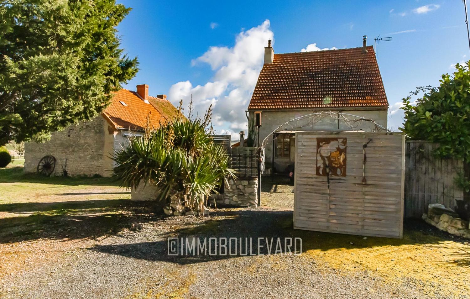 maison indépendant à vendre Taxat-Senat, Allier ( Auvergne-Rhône-Alpes) photo 1