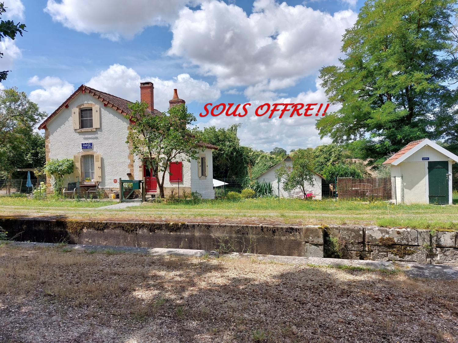 maison à vendre Épineuil-le-Fleuriel, Cher ( Centre-Val de Loire) photo 1