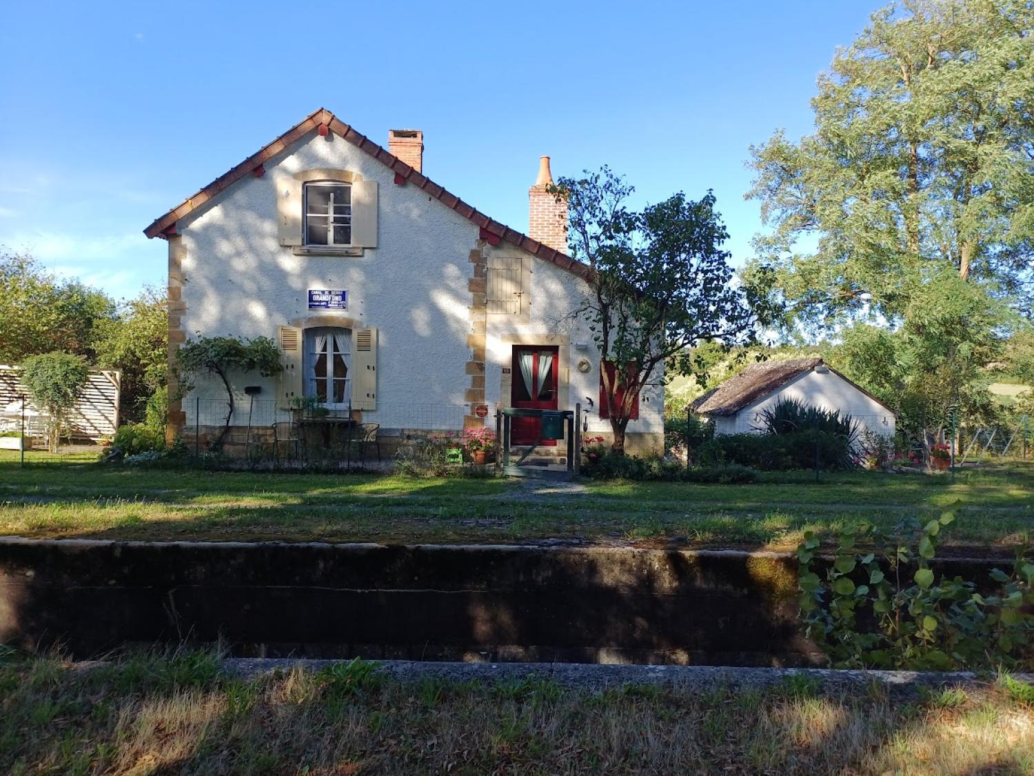 maison à vendre Épineuil-le-Fleuriel, Cher ( Centre-Val de Loire) photo 7