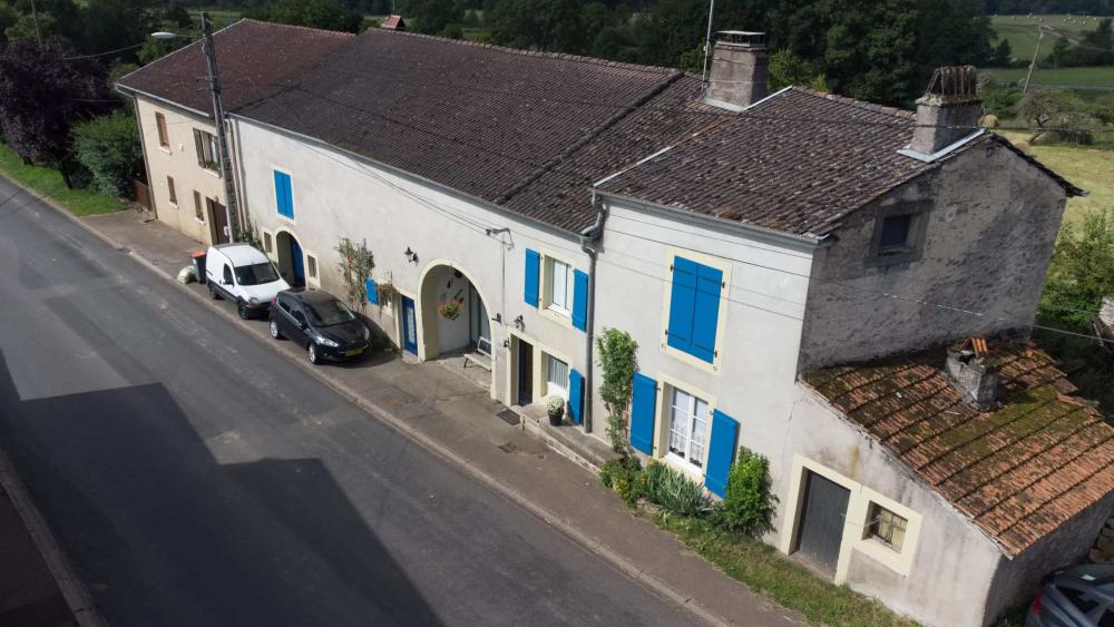  à vendre ferme de village Bourbonne-les-Bains Haute-Marne 17