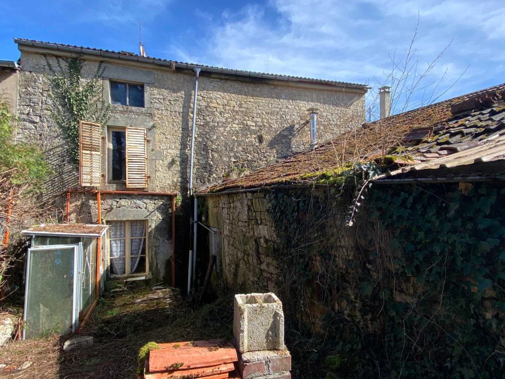  à vendre ferme de village Dampierre Haute-Marne 24