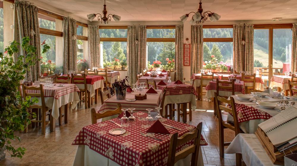  à vendre hôtel restaurant Molines-en-Queyras Hautes-Alpes 8