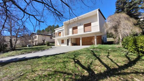 Embrun Hautes-Alpes maison foto