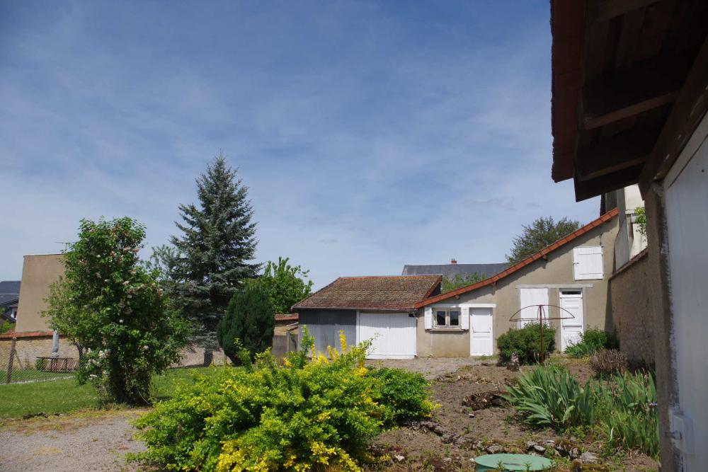  à vendre maison Saint-Honoré-Les-Bains Nièvre 2