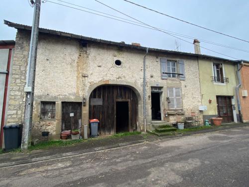 Dampierre Haute-Marne ferme de village foto