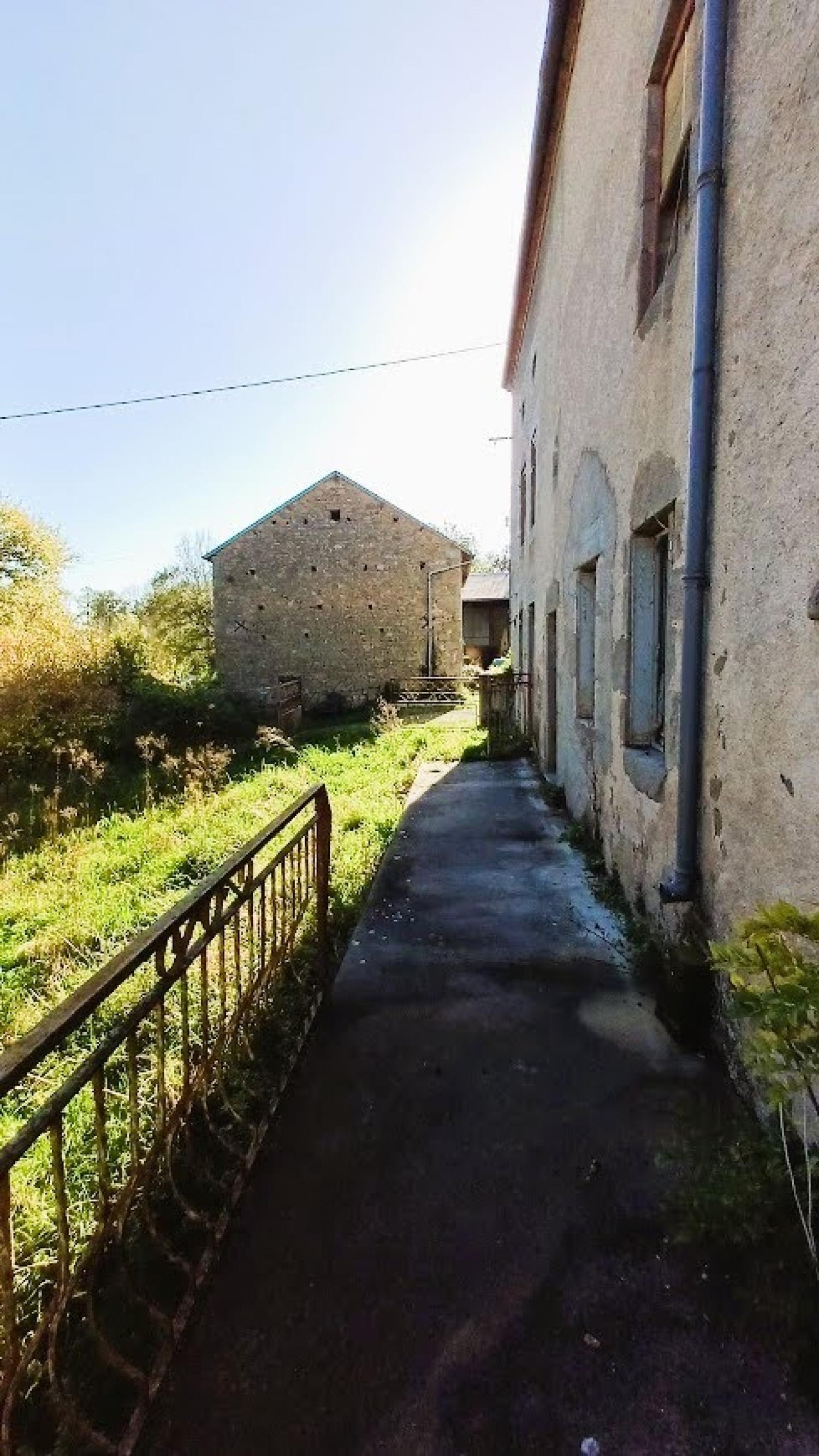  à vendre maison indépendant Saint-Chabrais Creuse 9