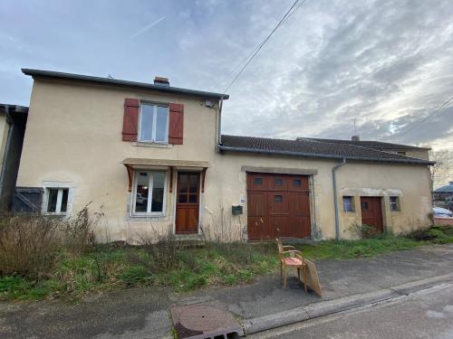 Vernois-sur-Mance Haute-Saône ferme de village foto