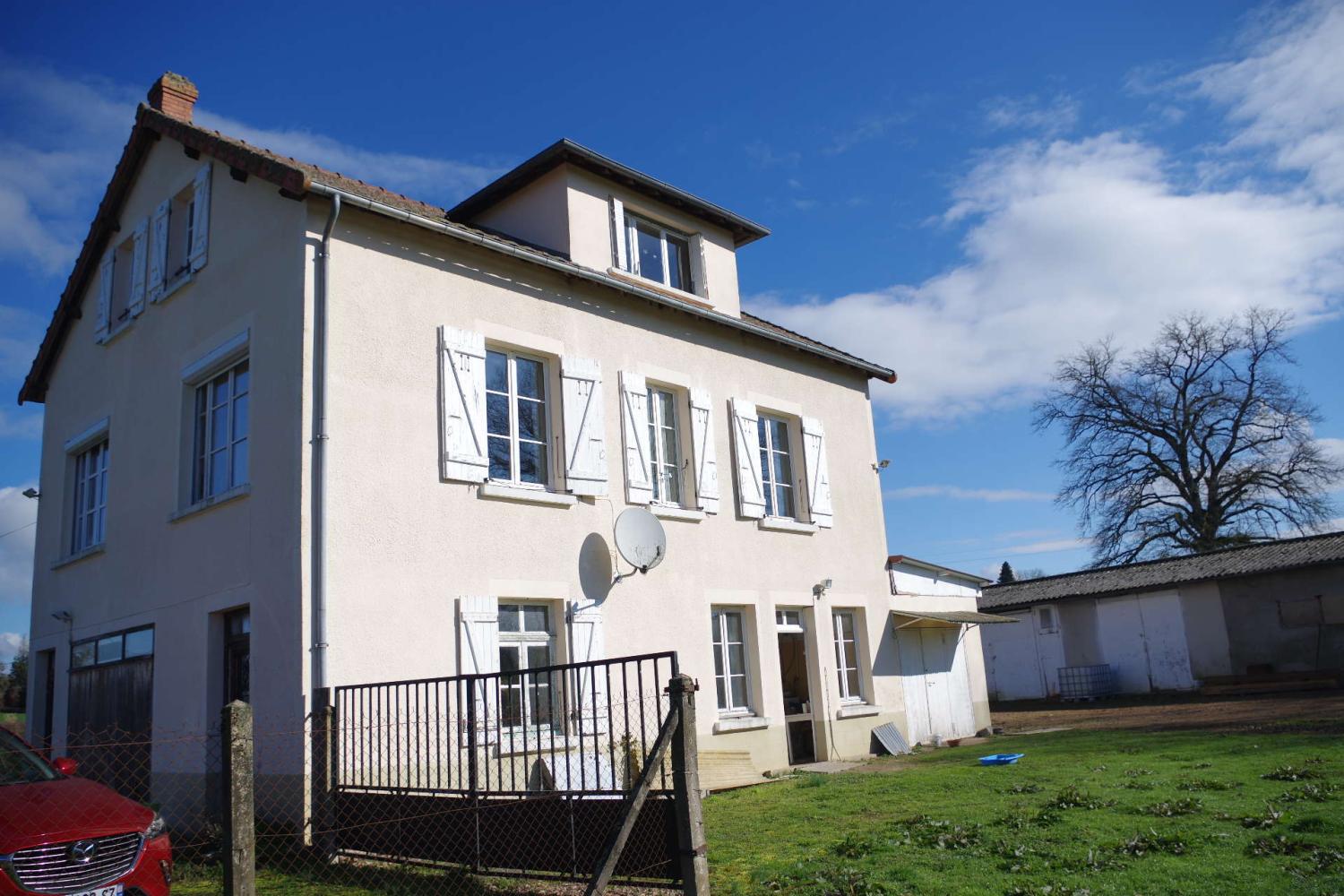  à vendre maison Saint-Honoré-Les-Bains Nièvre 6