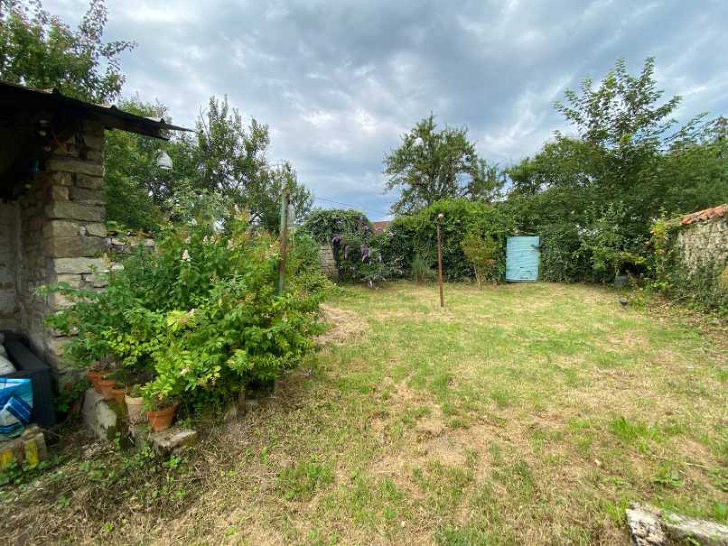  à vendre ferme de village Melay Haute-Marne 31