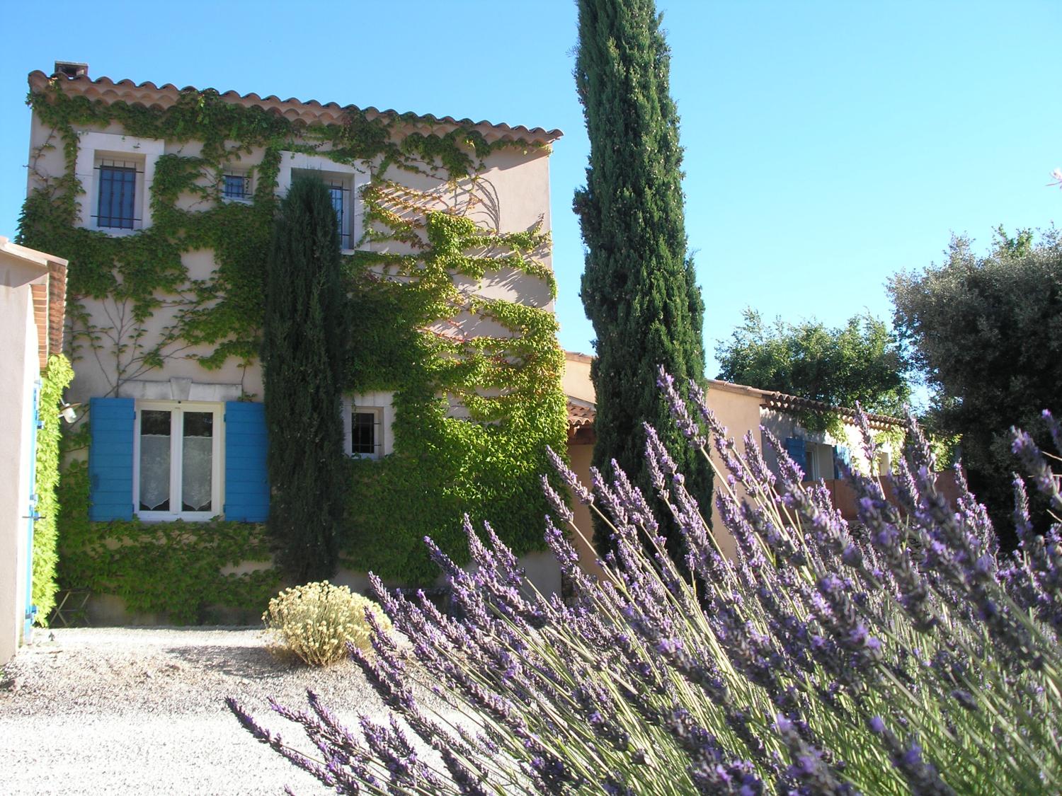  à vendre gîtes/ chambres d'hôtes Lacoste Vaucluse 3