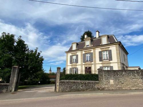  à vendre maison bourgeoise Monthureux-sur-Saône Vosges 2