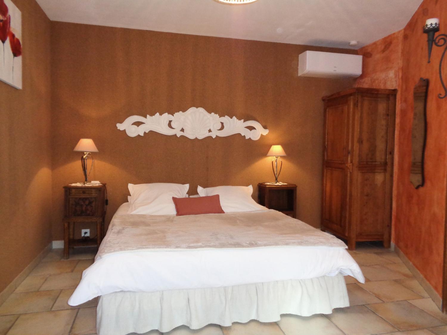  à vendre gîtes/ chambres d'hôtes Lacoste Vaucluse 6