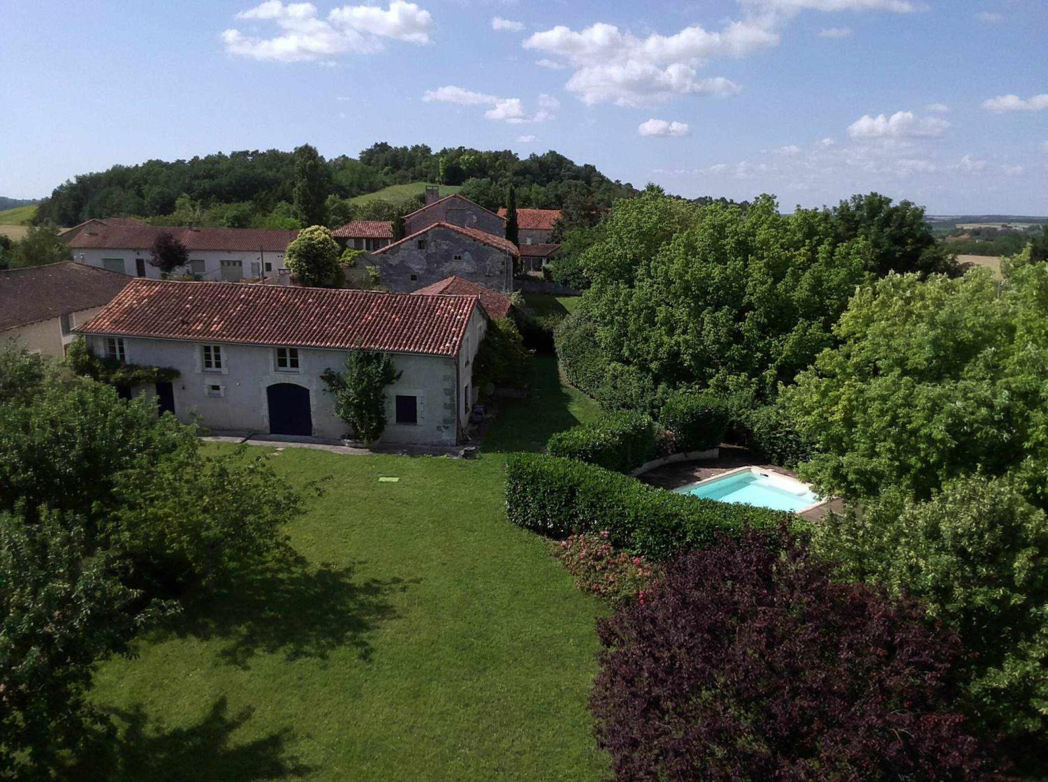  à vendre maison indépendant Cherval Dordogne 5