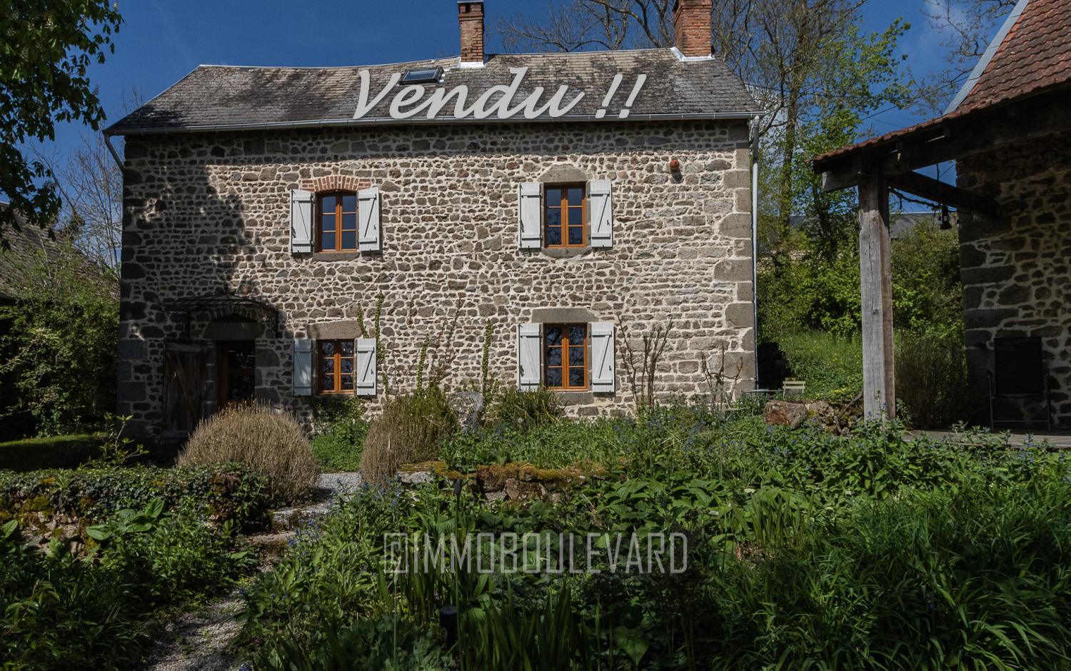  à vendre maison Auzances Creuse 1