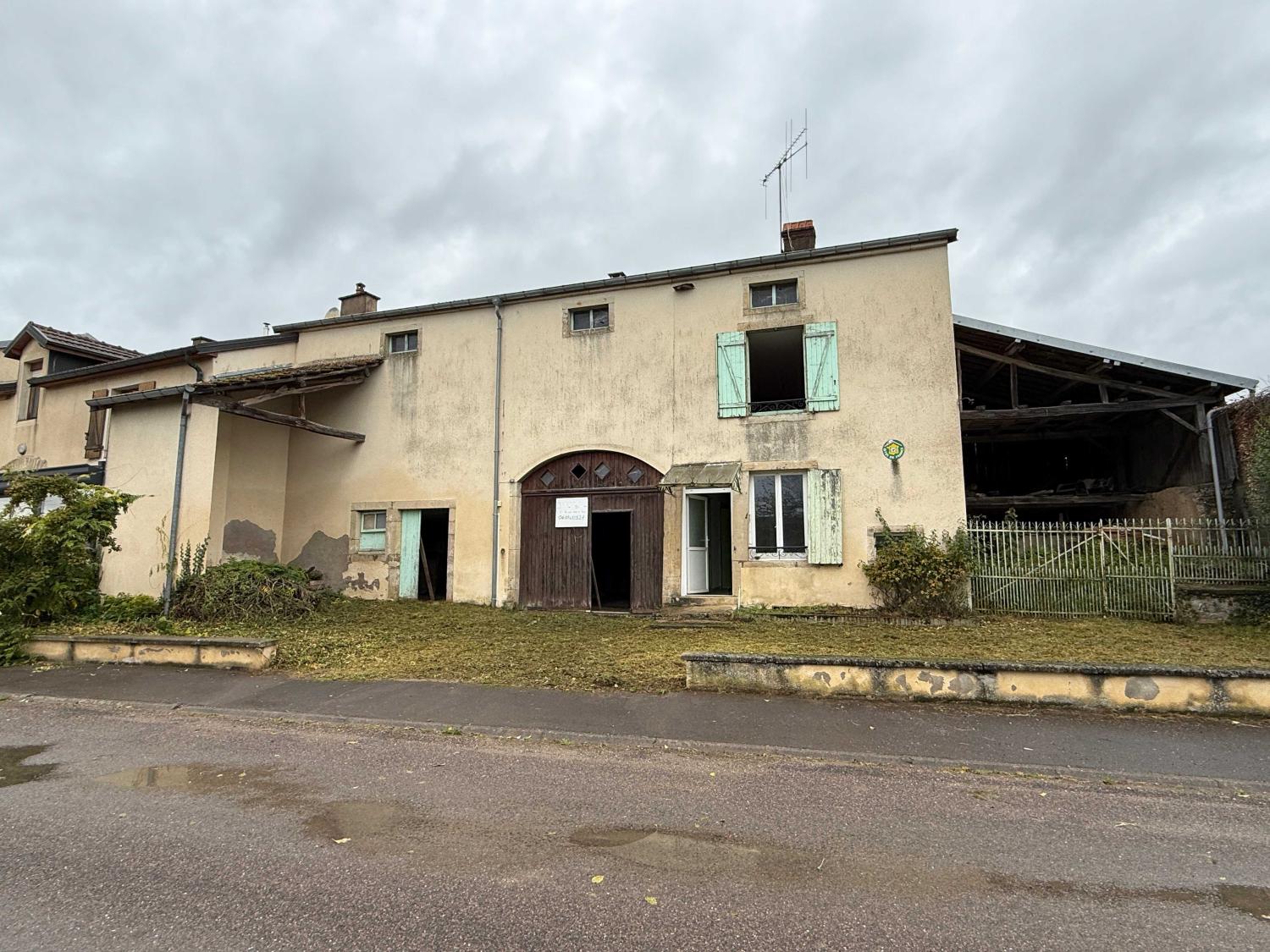 à vendre ferme de village Jussey Haute-Saône 35