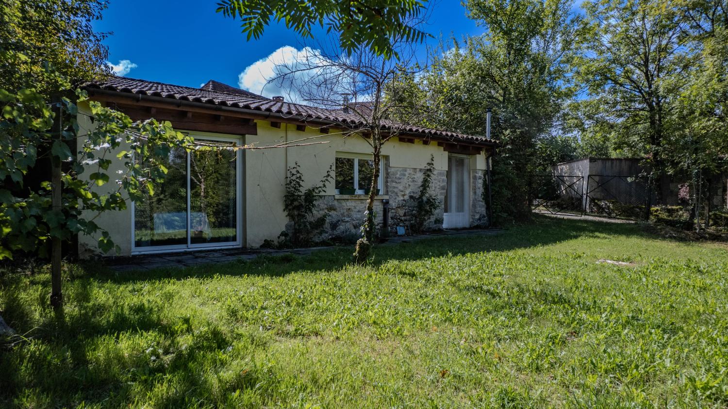  à vendre maison indépendant Nadillac Lot 20