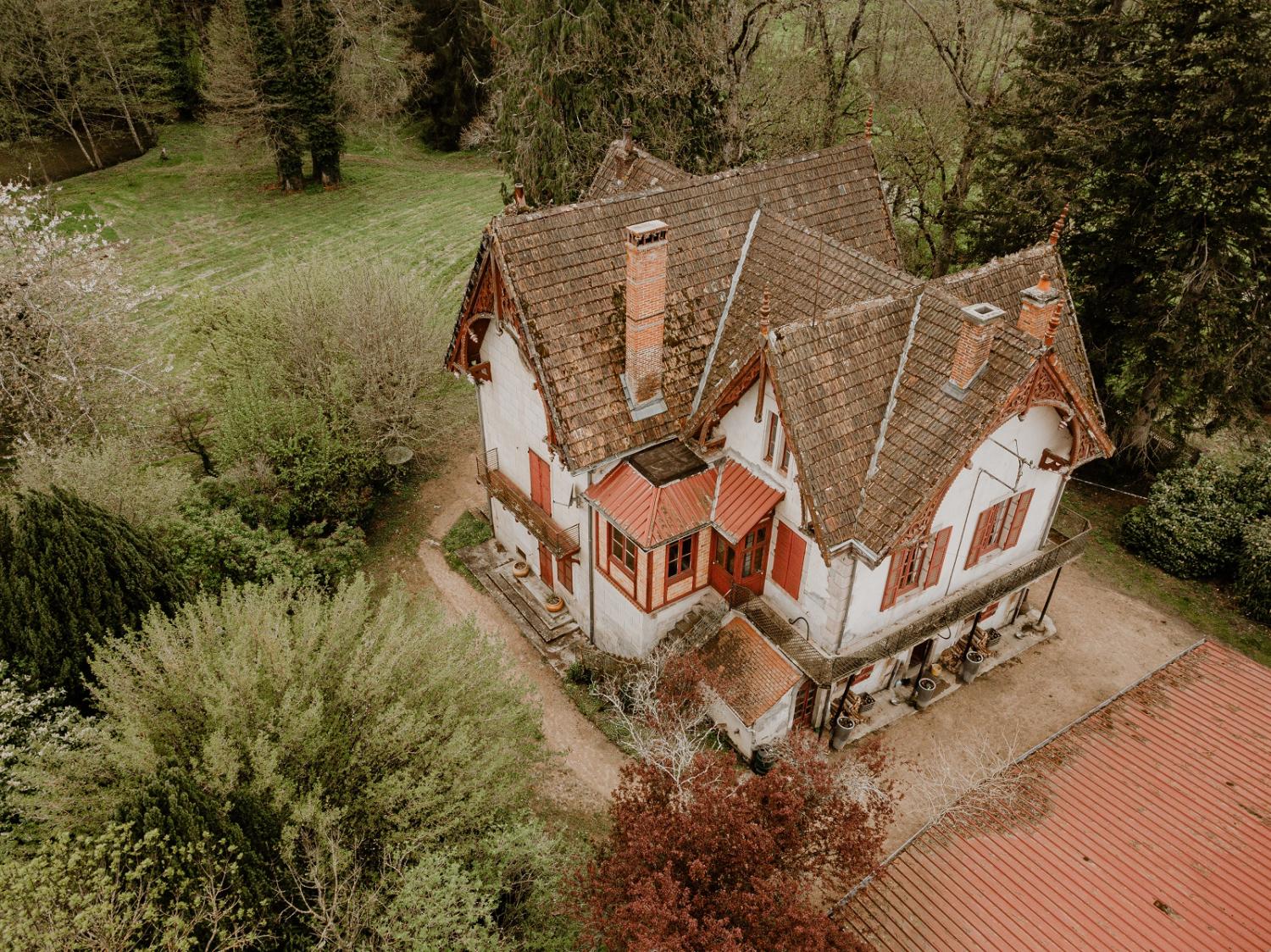  à vendre maison bourgeoise La Chapelle-sous-Uchon Saône-et-Loire 1