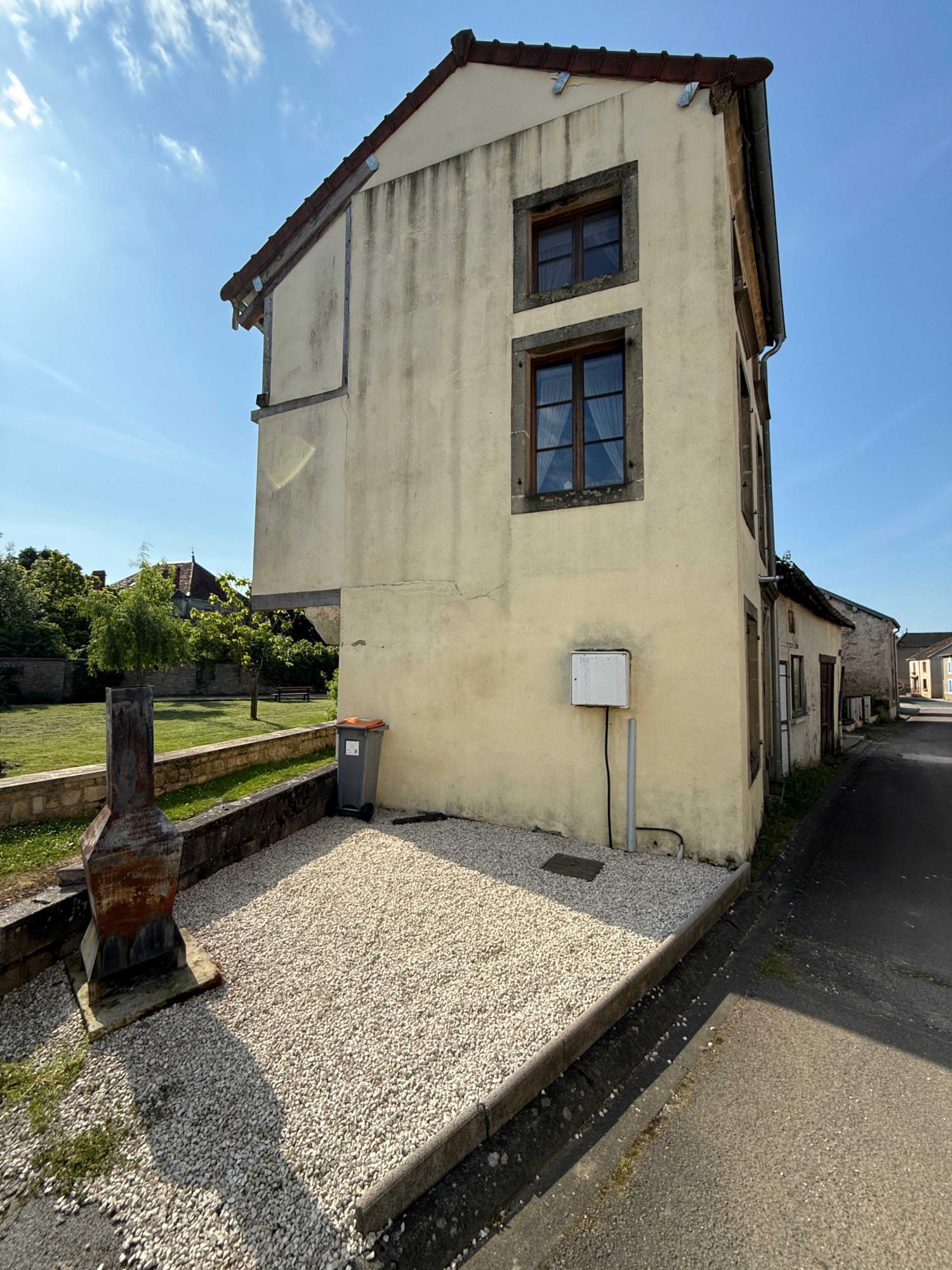  à vendre maison de village Melay Haute-Marne 14