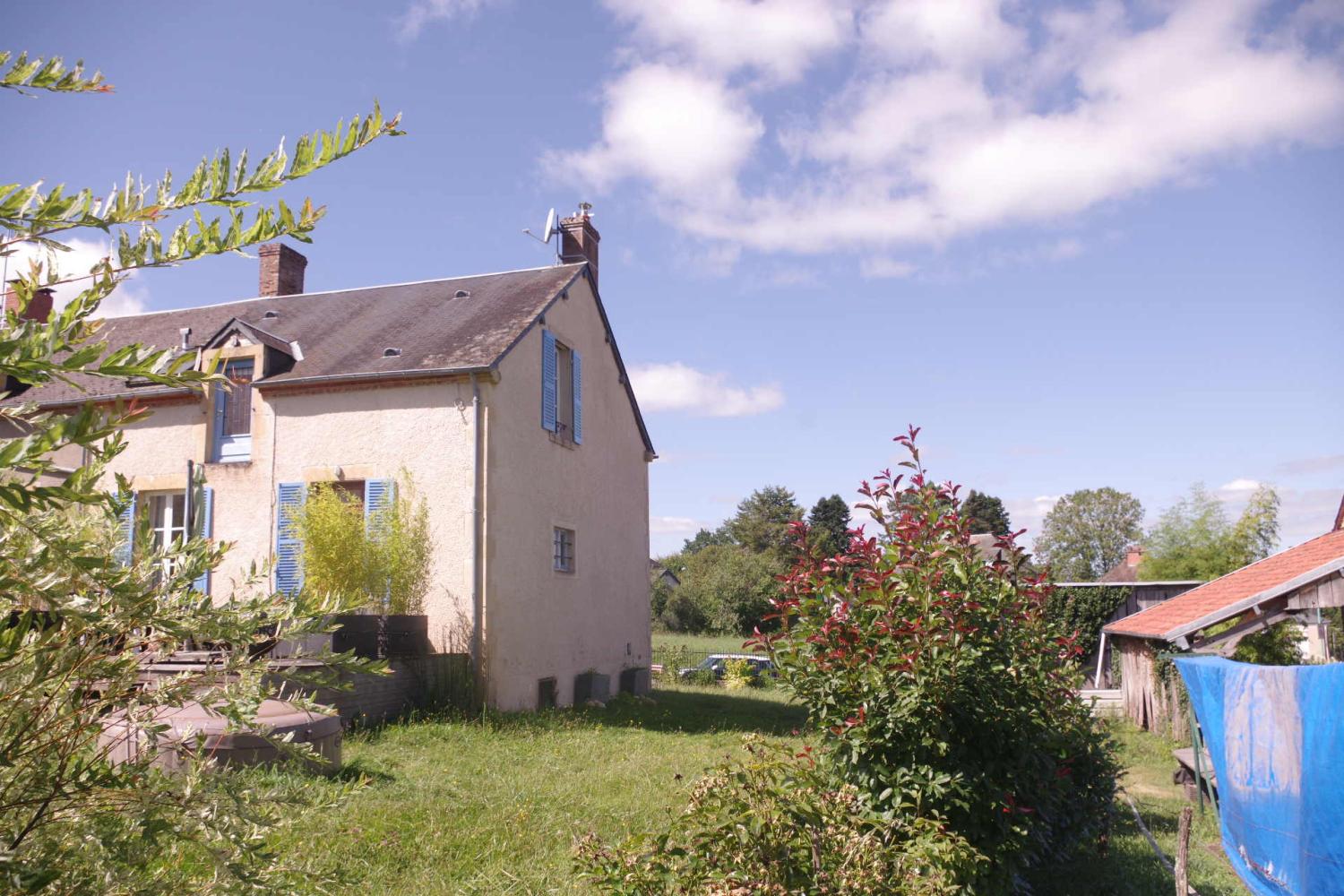  à vendre maison Saint-Honoré-Les-Bains Nièvre 4