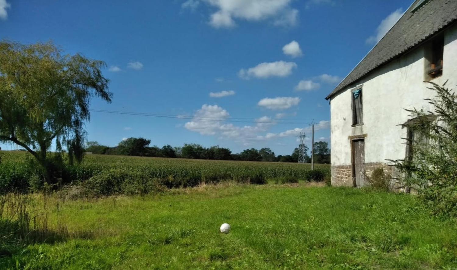  à vendre maison indépendant Le Guislain Manche 13