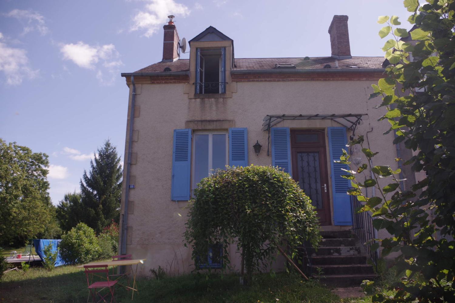  à vendre maison Saint-Honoré-Les-Bains Nièvre 1