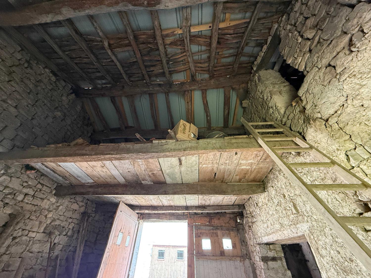  à vendre ferme de village Voisey Haute-Marne 39