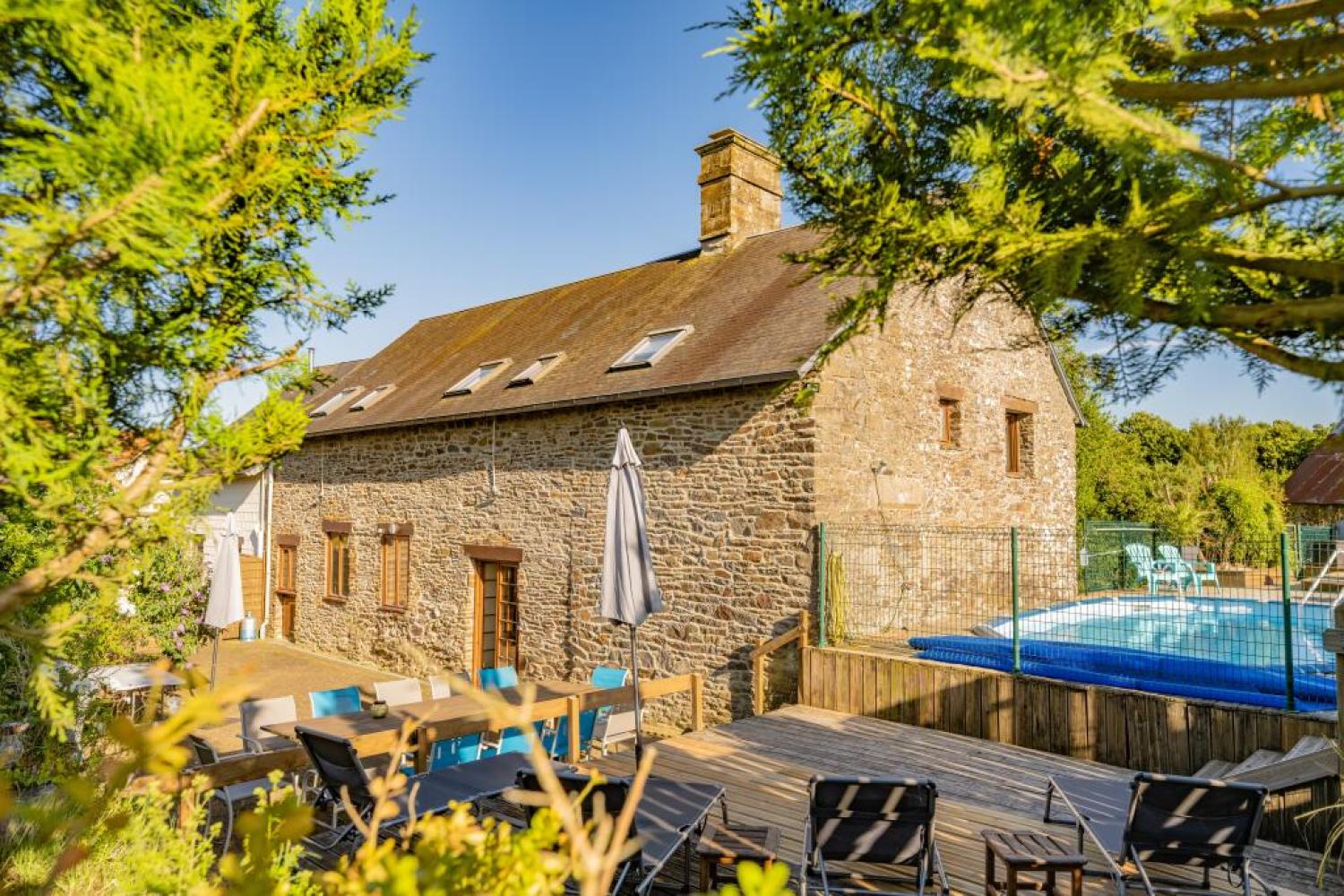  à vendre maison avec gîte Saint-Hilaire-du-Harcouët Manche 37