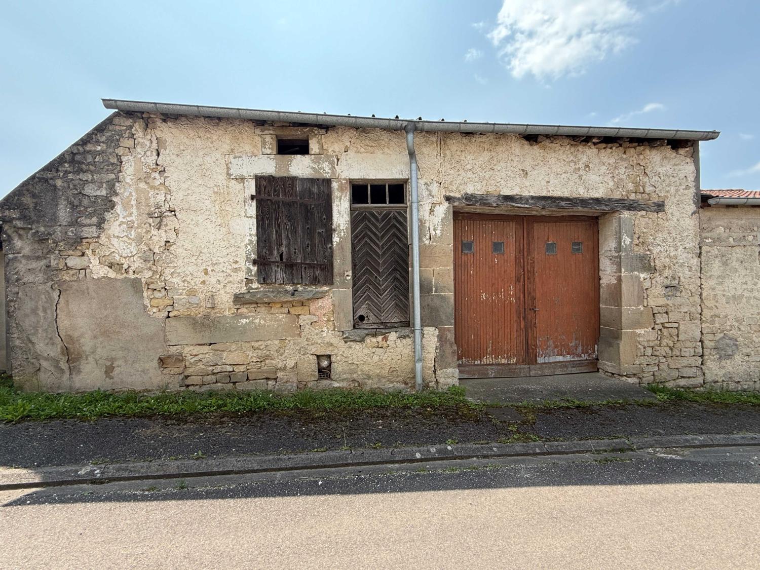  à vendre ferme de village Voisey Haute-Marne 40