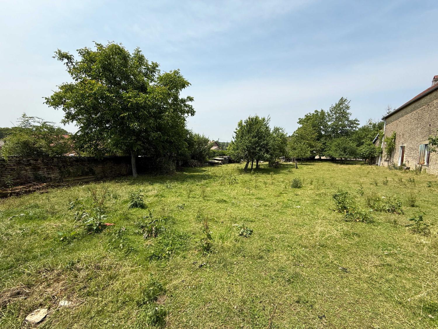 à vendre ferme de village Confracourt Haute-Saône 34