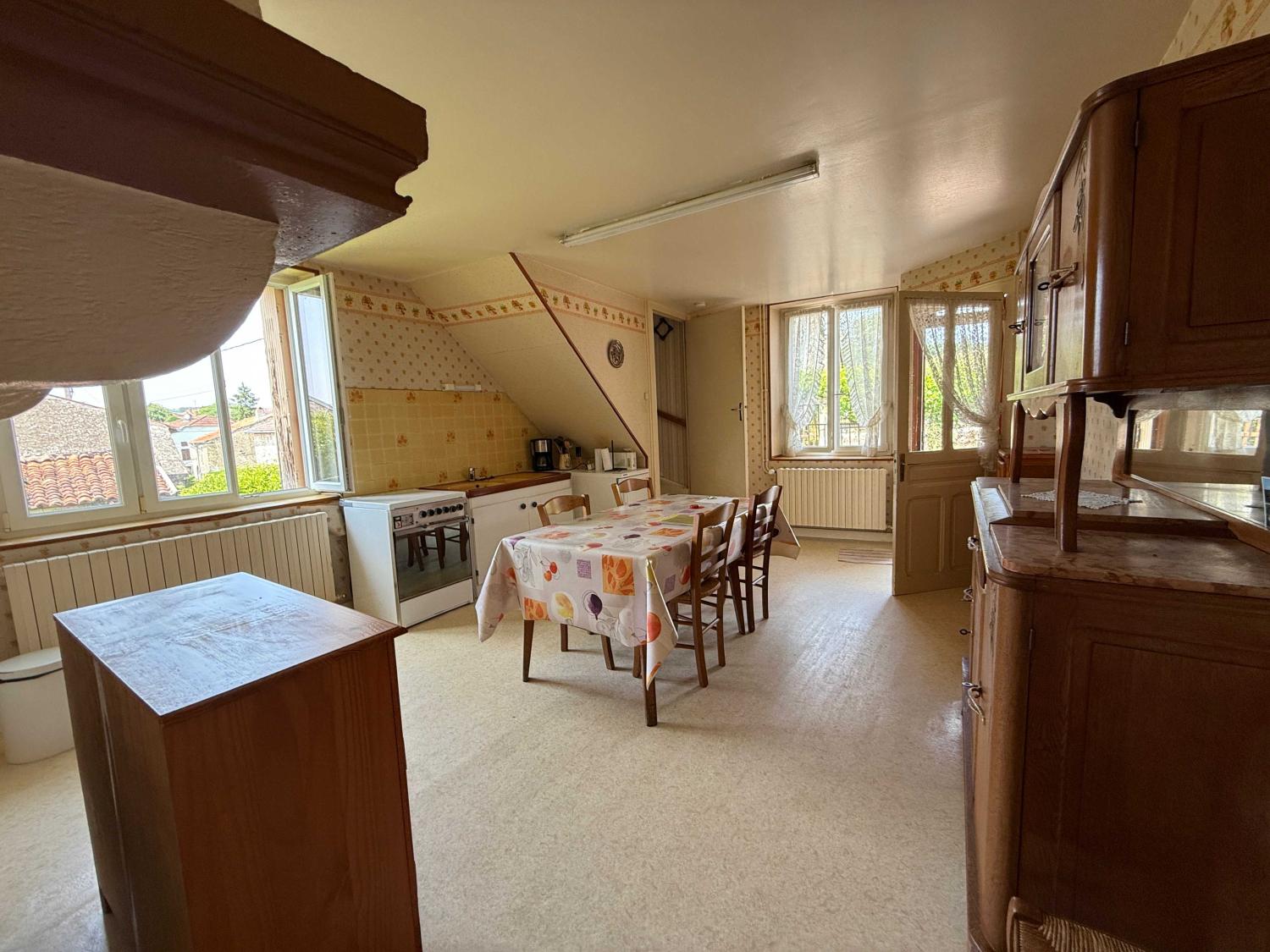  à vendre ferme de village Voisey Haute-Marne 13
