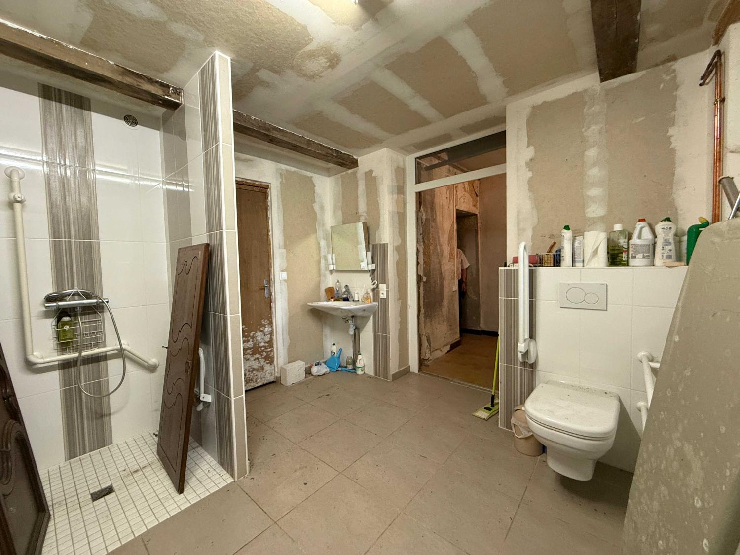  à vendre ferme de village Confracourt Haute-Saône 11