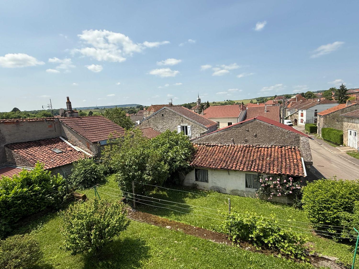  à vendre ferme de village Voisey Haute-Marne 16