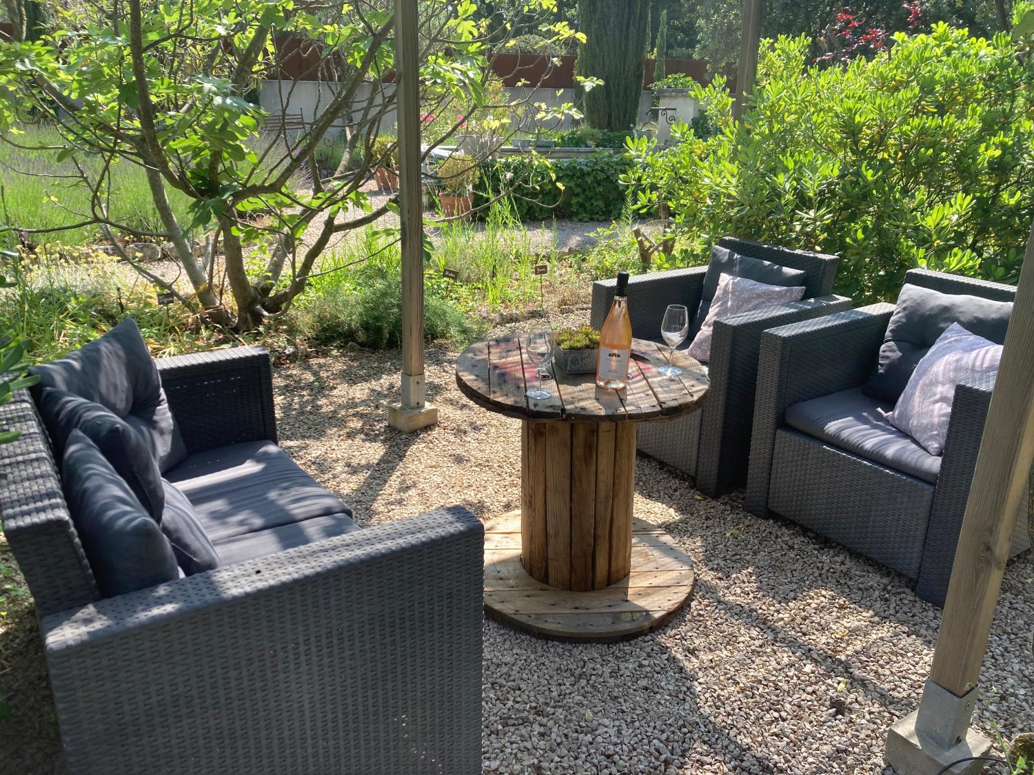  à vendre gîtes/ chambres d'hôtes Lacoste Vaucluse 14