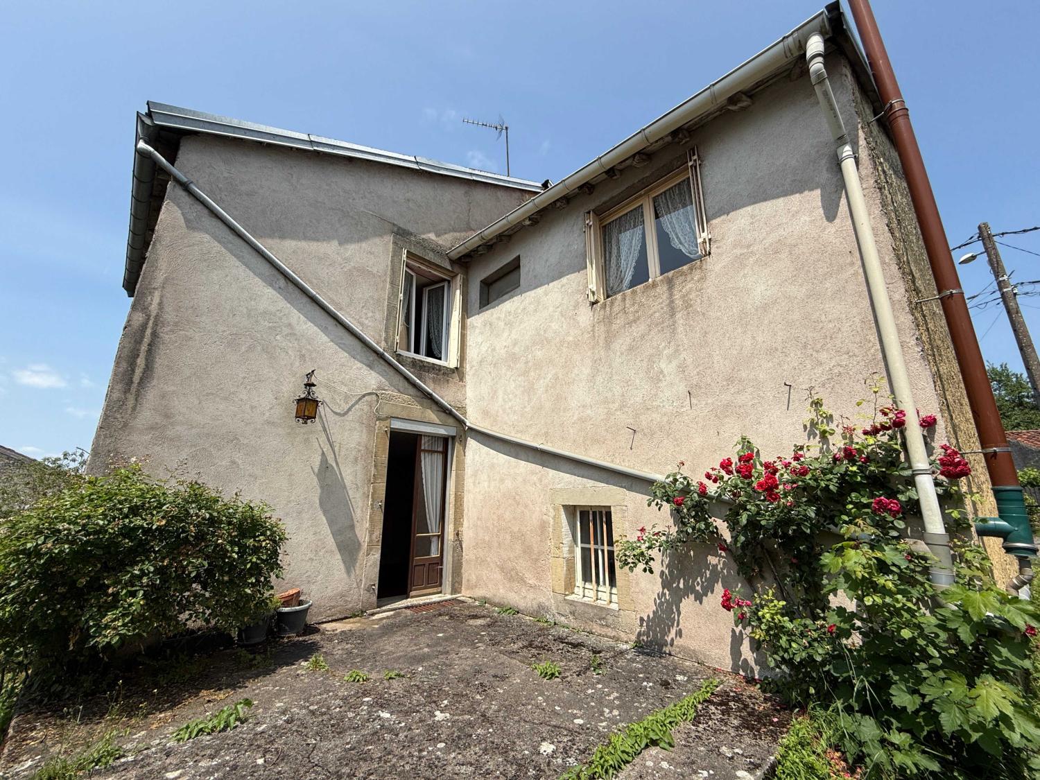  à vendre ferme de village Voisey Haute-Marne 10