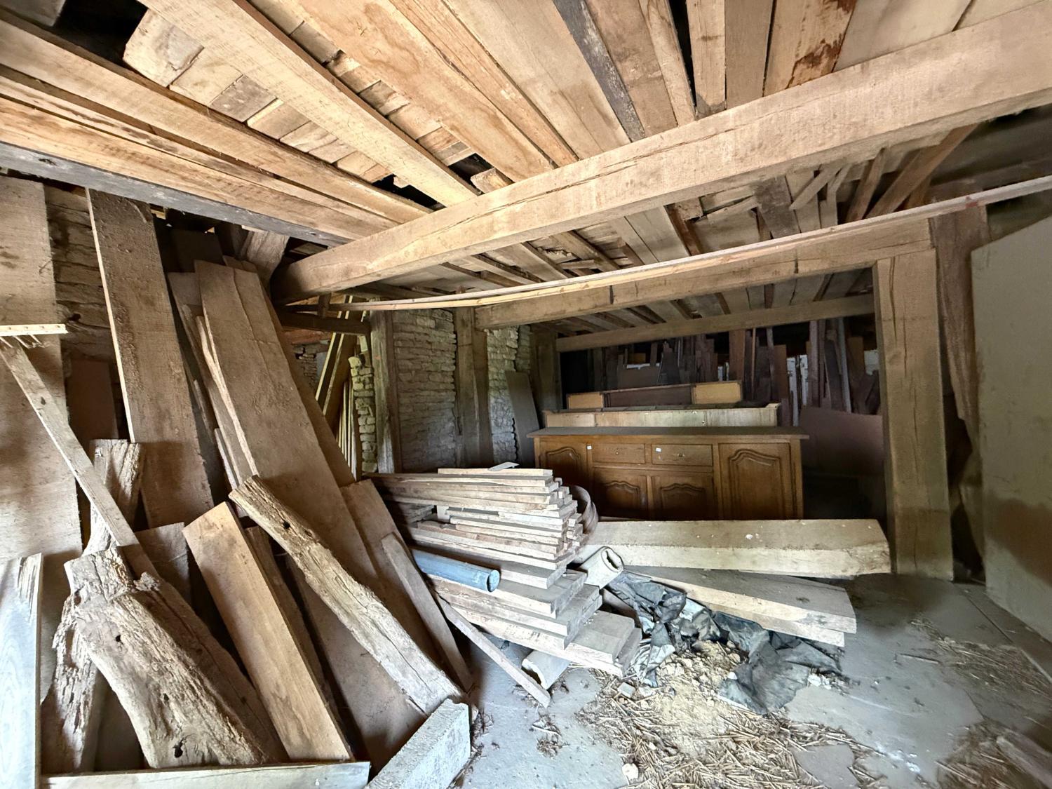  à vendre ferme de village Confracourt Haute-Saône 26