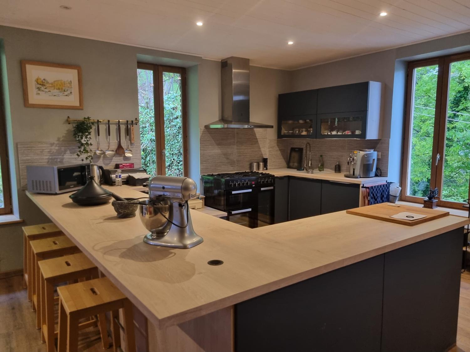  à vendre gîtes/ chambres d'hôtes Le Mayet-de-Montagne Allier 5