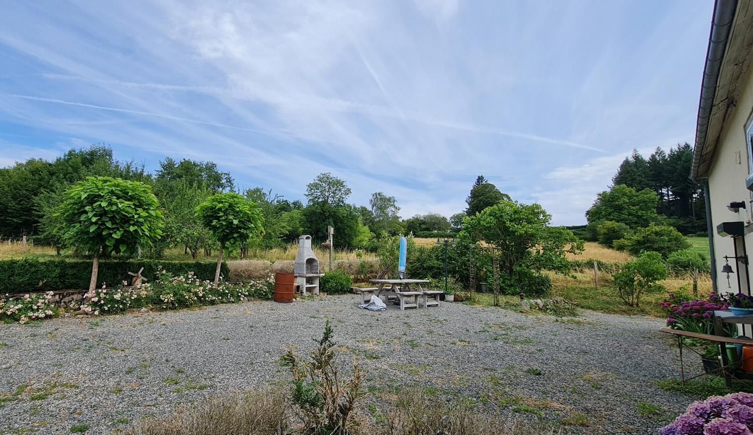  à vendre maison de village Saint-Léger-de-Fougeret Nièvre 8
