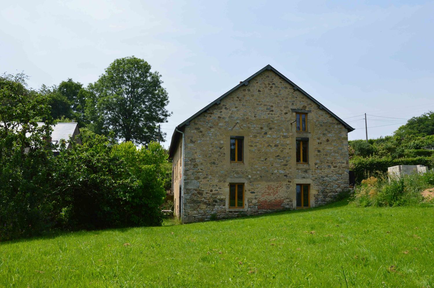  à vendre maison de village Arleuf Nièvre 6