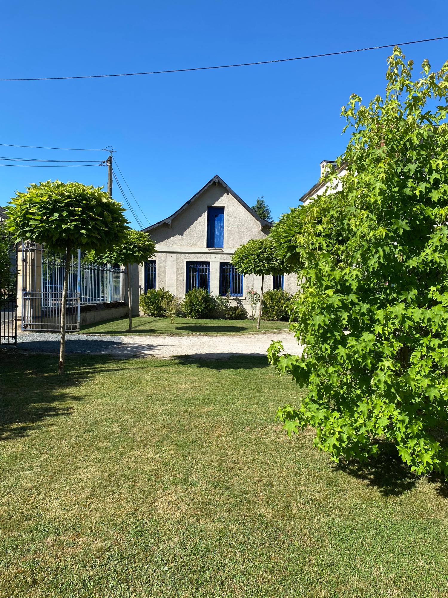  à vendre maison bourgeoise Saint-Honoré-Les-Bains Nièvre 38