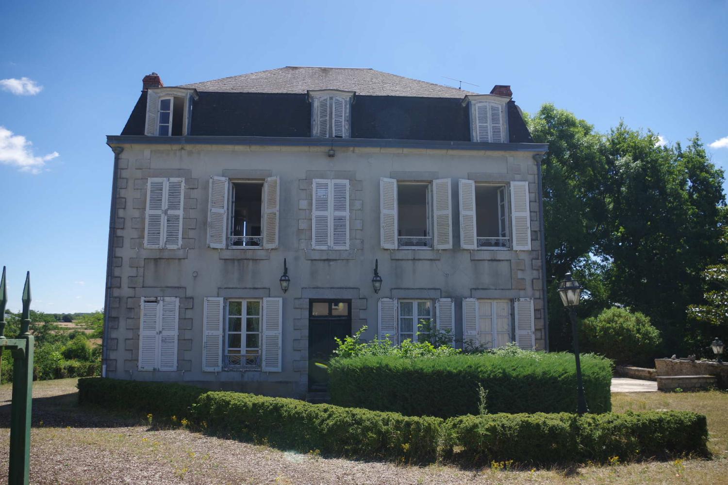 à vendre maison bourgeoise Châtillon-en-Bazois Nièvre 2