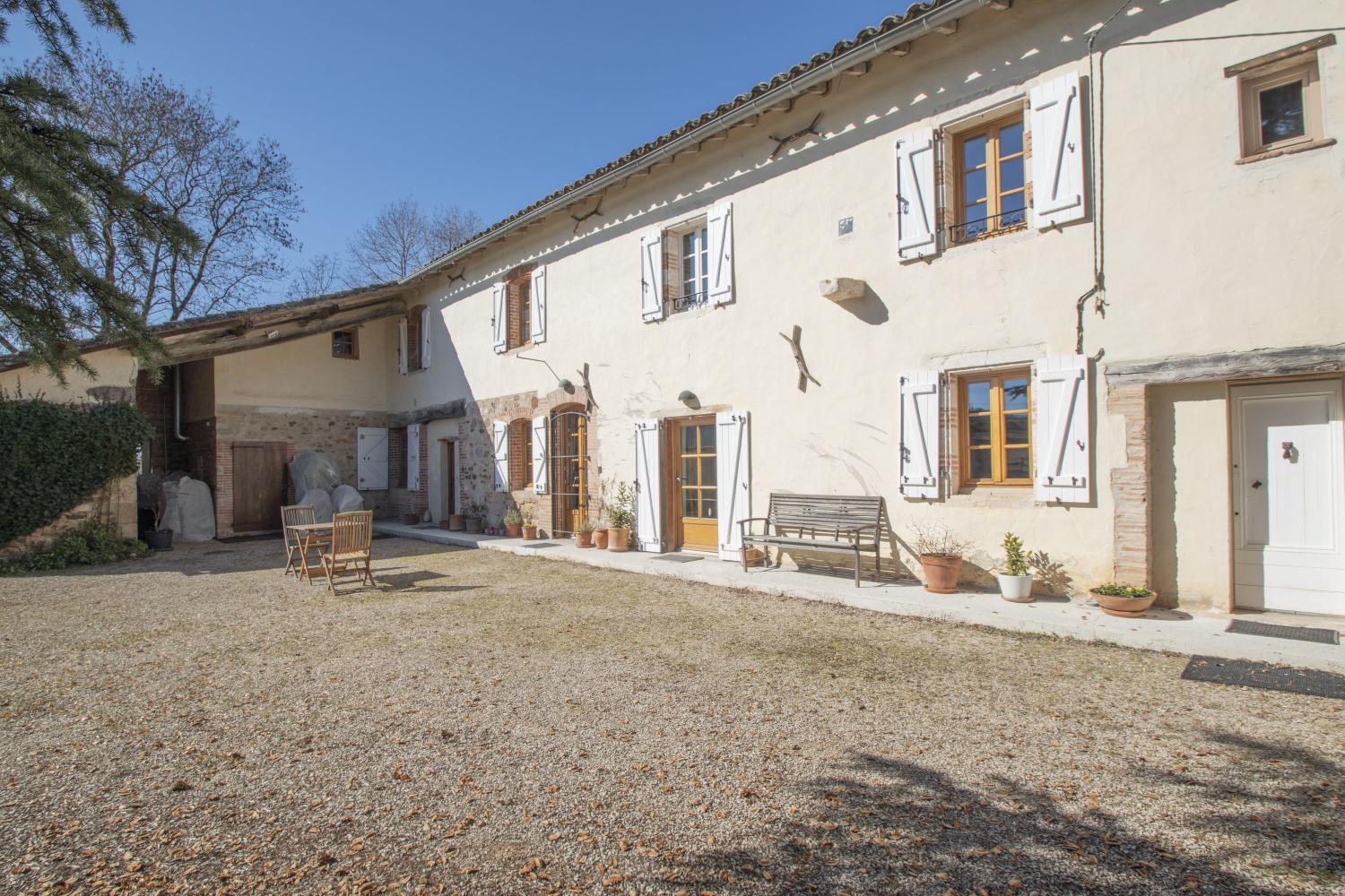  à vendre gîtes/ chambres d'hôtes Castelnau-de-Montmiral Tarn 24