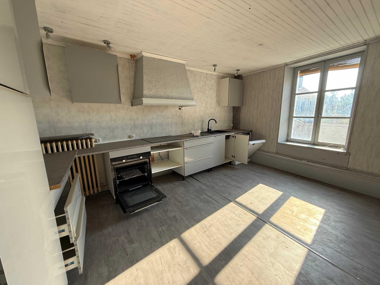  à vendre maison de village Bourbonne-les-Bains Haute-Marne 3