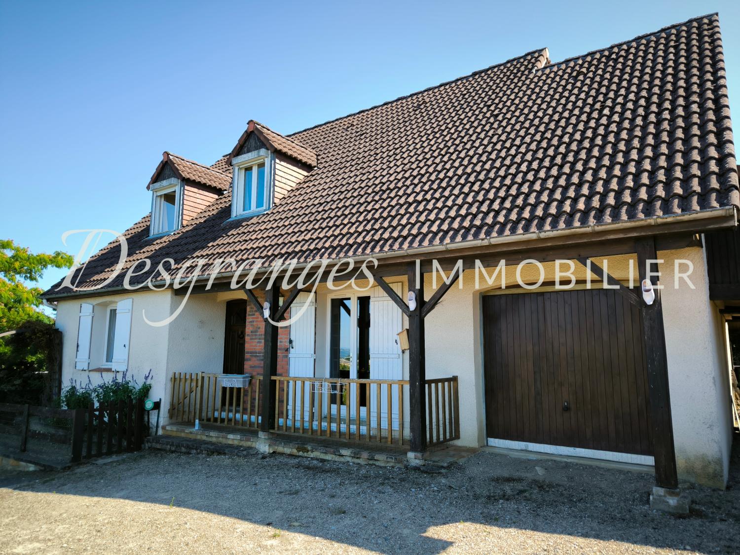  à vendre maison indépendant Saint-Robert Corrèze 1