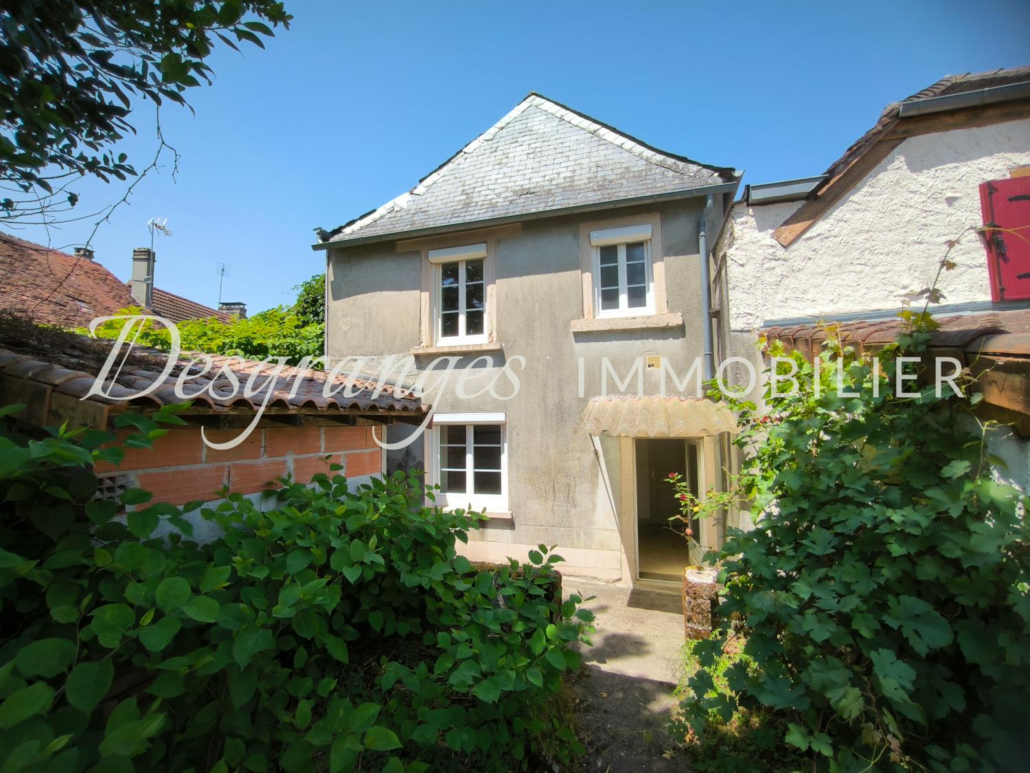  à vendre maison de ville Payzac Dordogne 2