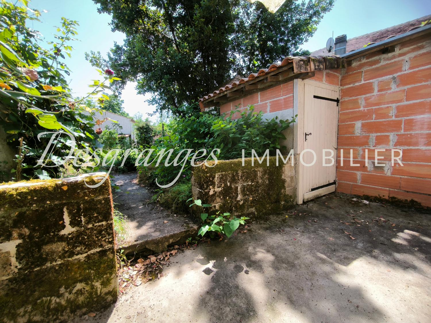  à vendre maison de ville Payzac Dordogne 15