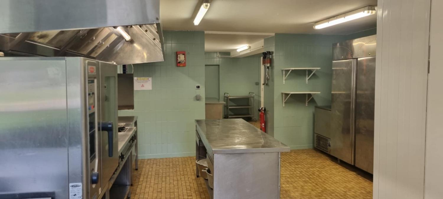  à vendre gîtes/ chambres d'hôtes Le Mayet-de-Montagne Allier 21