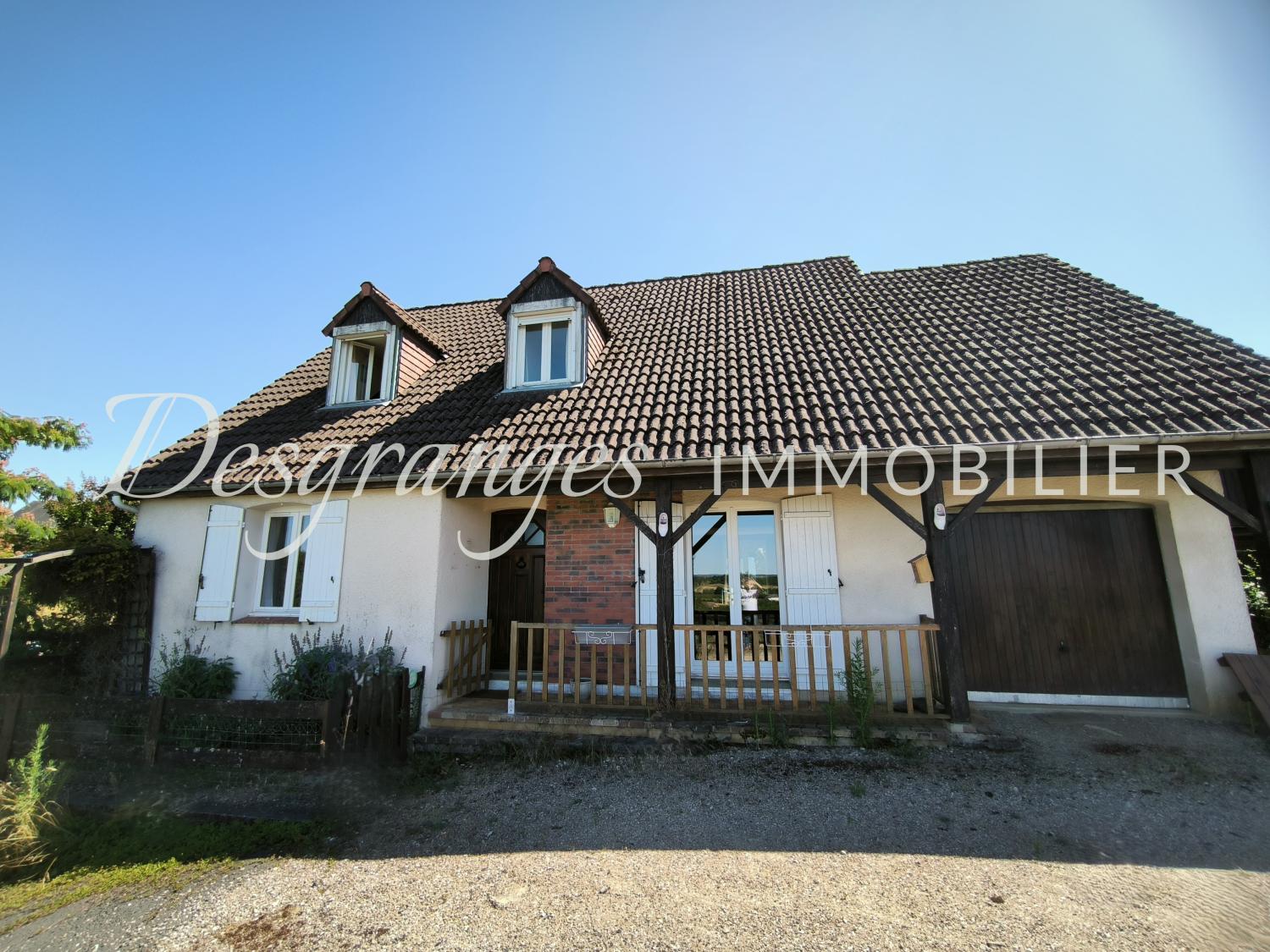  à vendre maison indépendant Saint-Robert Corrèze 24